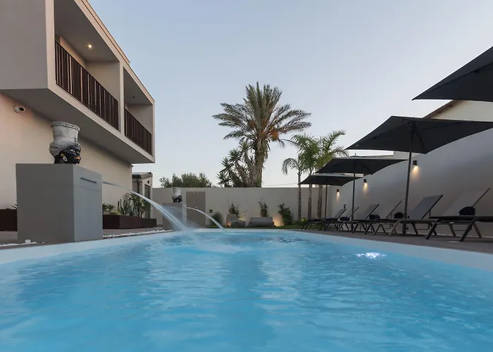 Giafra Luxury Gæstehus 4*