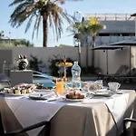 Giafra Luxury Gasthuis 4*