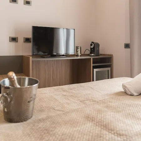 Гостьовий будинок Giafra Luxury