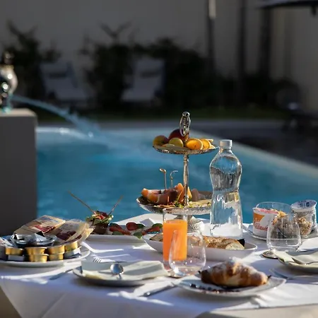 Гостьовий будинок Giafra Luxury 4*